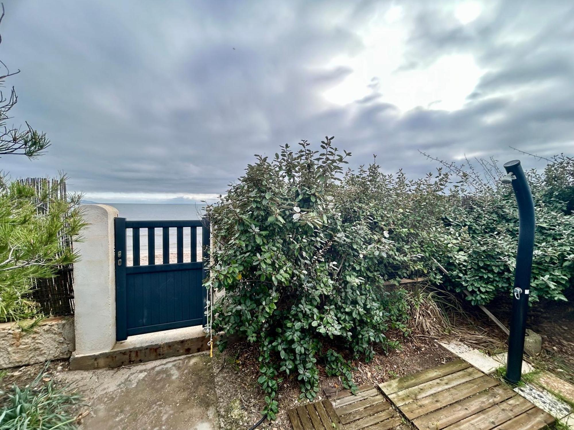 Appartement Luxe Le Levant Hyeres Ngoại thất bức ảnh